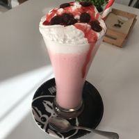 strawberry milkshake  at Vegan Bombon in Alicante