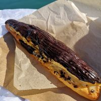 Vegan Eclair at Vegan Bombon in Alicante