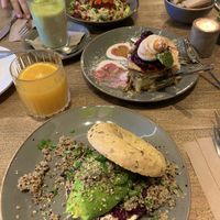 Avo bagel, shakshuka and cinnamon roll   at Mana - Schöneberg in Berlin