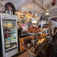  at De Laatste Kruimel - Langebrugsteeg in Amsterdam