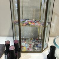 Spa decor at Line Spa and Polish in Vancouver