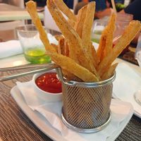 Papas fritas, las mejores at Garden Fresh Cafe in Palm Beach