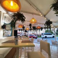  at Garden Fresh Cafe in Palm Beach