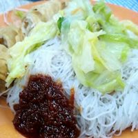 Bee Hoon with Cabbage and Deep Fried Spring Roll @ $2.5 at Xi Shi Fu 惜施福素食食阁 in West Singapore