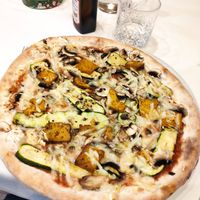 Vegan pizza at Al Bivio degli Artisti in Martellago