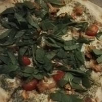 vegan pizza with chanterelle and dill sauce at Tabula Rasa in Aschaffenburg