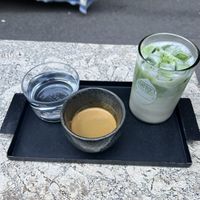 Coffee and matcha vegan latte   at VanFruct Campineanu in Bucharest