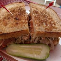 Vegan Reuben at Mudgie's in Detroit
