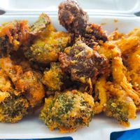 Fried enoki mushroom, broccoli, satay at Yi Xin Vegetarian 一心素食 in Central Singapore