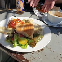 A plate of vegan and vegetarian items at Bellevue di Monaco in Munich