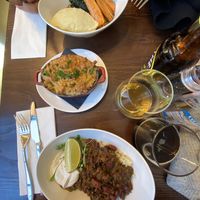 From top to bottom : shepherds pie, mac'n'cheese, chilli non care
  at Wulf & Lamb Chelsea in London