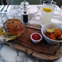 BigWulf burger and homemade lemonade at Wulf & Lamb Chelsea in London