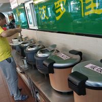 Rice and soup station at Polo Land Vegetarian in Shishi