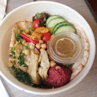 Vegan pita bowl (pita bread, houmous, beetroot houmous, grilled peppers, grilled artichokes, chickpeas, cherry tomatoes, salad and cucumber) at Pret A Manger - Gare de Lyon in Paris