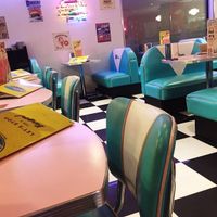 Inside seating at HD Diner in Levallois-perret