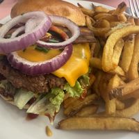 Beyond-Cheese-Burger  at HD Diner - Rivoli in Paris