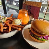 Vegan crispy chicken burger & sweet potato fries at Backstage Vegan Kitchen in Rotterdam