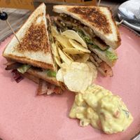 korean chicken sandwich  at Backstage Vegan Kitchen in Rotterdam