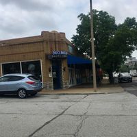 Momo’s at Momos Greek Tavern in St Louis