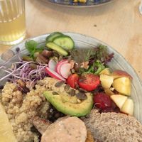 Salad bowl & 'egg' toasts at Life Bar in Leuven