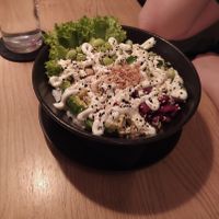 Veggi Bowl mit veganer Mayo at HQ Wok in Muehldorf