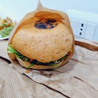 Vegan burger at Officina Vegana in Naples