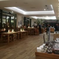 Big room inside at Vapiano - Les Terrasses du Port in Marseille