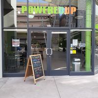 Store front at Powered Up Nutrition in Phoenix