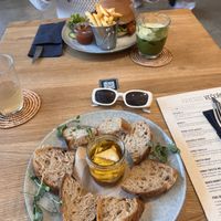 cashewbert  at Fryends in Brno