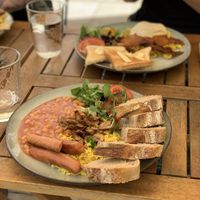 English Breakfast in the foreground, Texas Breakfast in the background. Yum.  at Fryends in Brno