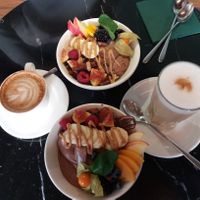 Vegane Avocado schockobowl at Wagners Juicery & Health Food in Munich