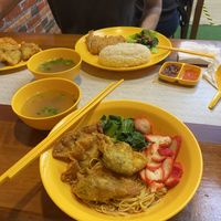 Wanton noodles and chicken rice  at Bodhi Deli - 菩提斋 in Central Singapore