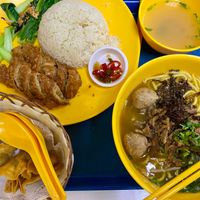 Fried wontons, drumstick rice, and a Saturday special soup at Bodhi Deli - 菩提斋 in Central Singapore