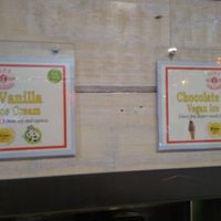 Vegan vanilla and chocolate at City Creamery in Rome