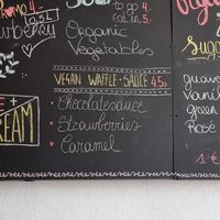 Vegan waffle sauce at Charlotte's by De Brugsche Tafel in Bruges
