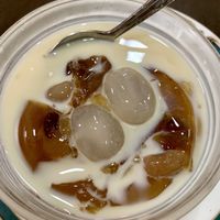 Coral jelly for dessert at New Green Pasture Cafe 新绿园 in Central Singapore