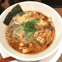 Vegan ramen with Kumamoto garlic oil at Kyushu Jangara Ramen - Seibu Ikebukuro in Tokyo