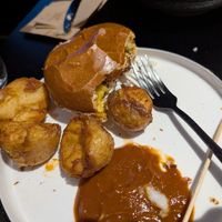 Burger at Green Man's Arms in Carlton