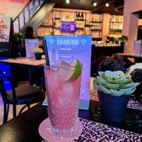 Drachenfrucht Ice Tea at Vegan Junk Food Bar - De Pijp in Amsterdam