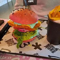 Crunchy "chicken" burger at Vegan Junk Food Bar - De Pijp in Amsterdam