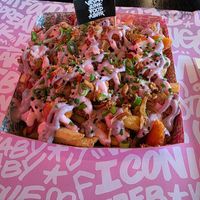 Mix fizz & chips at Vegan Junk Food Bar - De Pijp in Amsterdam