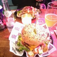 Notorious Sumo burger & Chick'n Caesar salad at Vegan Junk Food Bar - De Pijp in Amsterdam