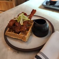Chick'n Waffle at LOV in Laval