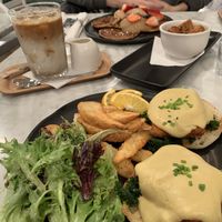 Tofu Benedict  at LOV in Laval