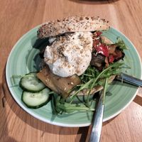 Hummus bagel with vegetables at Bagels & Beans in Maastricht