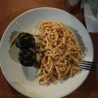 Spaghetti con bolitas de espinaca at Tulasi in Mexico City