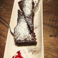 Chocolate-Peanutbutter-Cake for two at be Well in Bochum