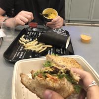 Blt & Mac n cheese at Beatnic - Rockefeller Plaza in New York City