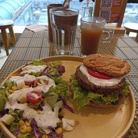 Mushroom Burger + Side Salad + Flu Fighter Drink at Burgreens - Pondok Indah in Jakarta