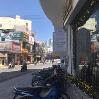 “Vegan restaurant" at Hoa Sen - Nguyen Van Cu in Da Lat